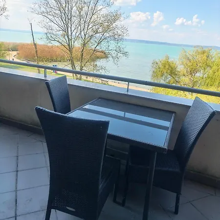 Club218 Alex Wellness Lejlighed Siófok