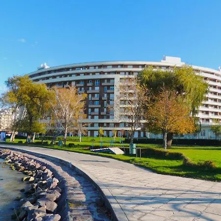 Club218 Alex Wellness Siófok